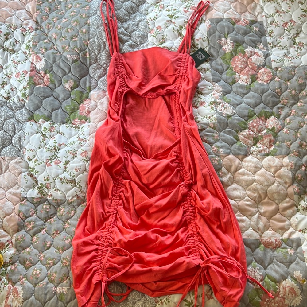 Pink body-con dress